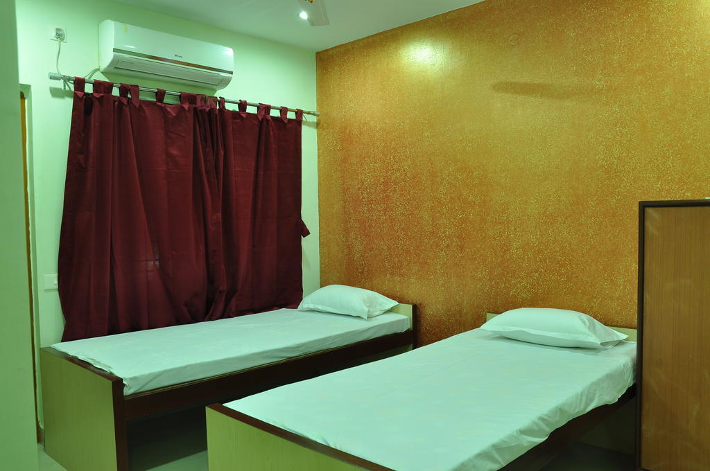 Himalaya Inn Service Apartment Kolkata Exterior photo